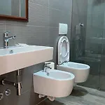 Otel Mille Amici Shëngjin