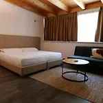 Mille Amici Otel Shëngjin