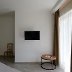 Otel Mille Amici Shëngjin