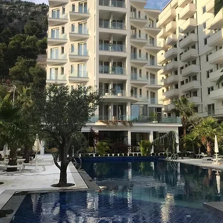 Mille Amici 5* Shëngjin