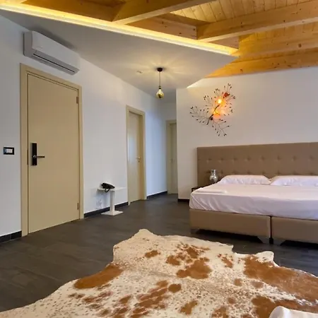 Mille Amici Hotell Shëngjin
