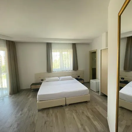 Hotell Mille Amici 5*