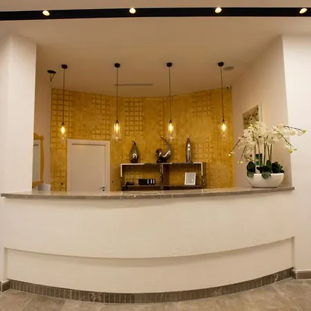 Mille Amici Hotell Shëngjin
